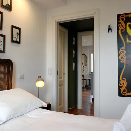 Homethic Piramide Apartment Rom